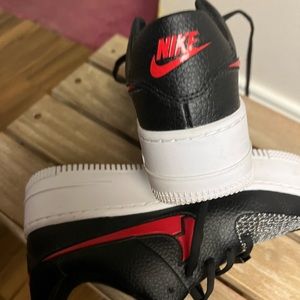 NWT Nike Air Force 1 Low Sage